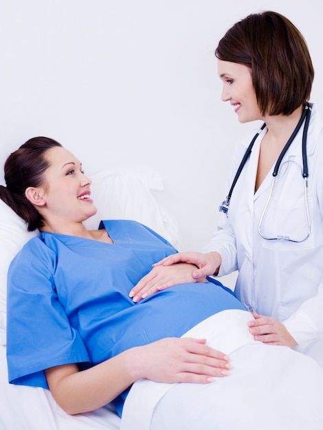 أهمية الفحص المهبلي باليد للحامل في الشهر التاسع